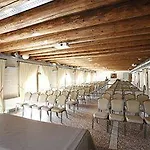 Contarini Nenzi And Hotel 4*