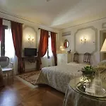 Contarini Nenzi And Hotel
