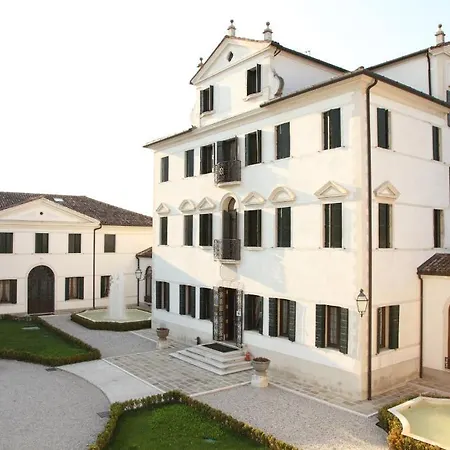 Contarini Nenzi And Hotel 4*