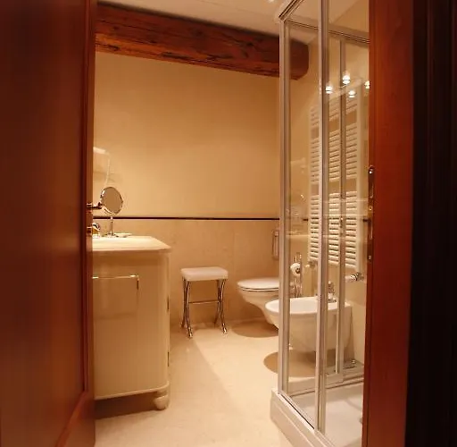 Contarini Nenzi And Hotel 4*