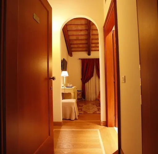 Contarini Nenzi And Hotel 4*