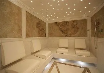 Contarini Nenzi And 4*