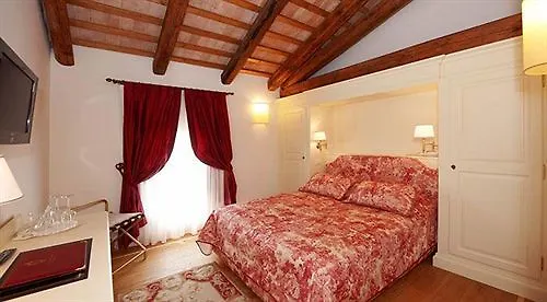 Contarini Nenzi And Hotel Dosson