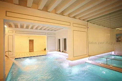 Contarini Nenzi And Hotel 4*