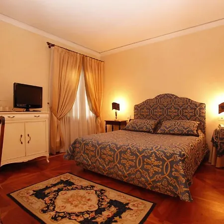 Hotel Contarini Nenzi And Dosson