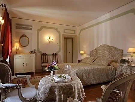 Contarini Nenzi And 4* Dosson