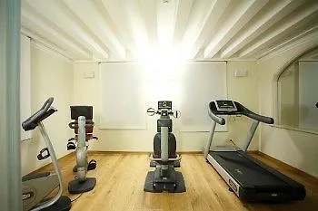 Contarini Nenzi And 4* Dosson